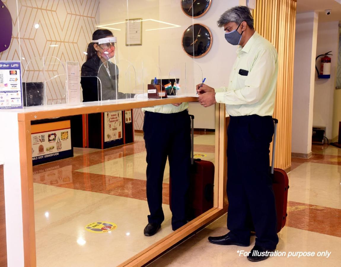 Hotel O R Square Inn Hyderabad Exterior foto