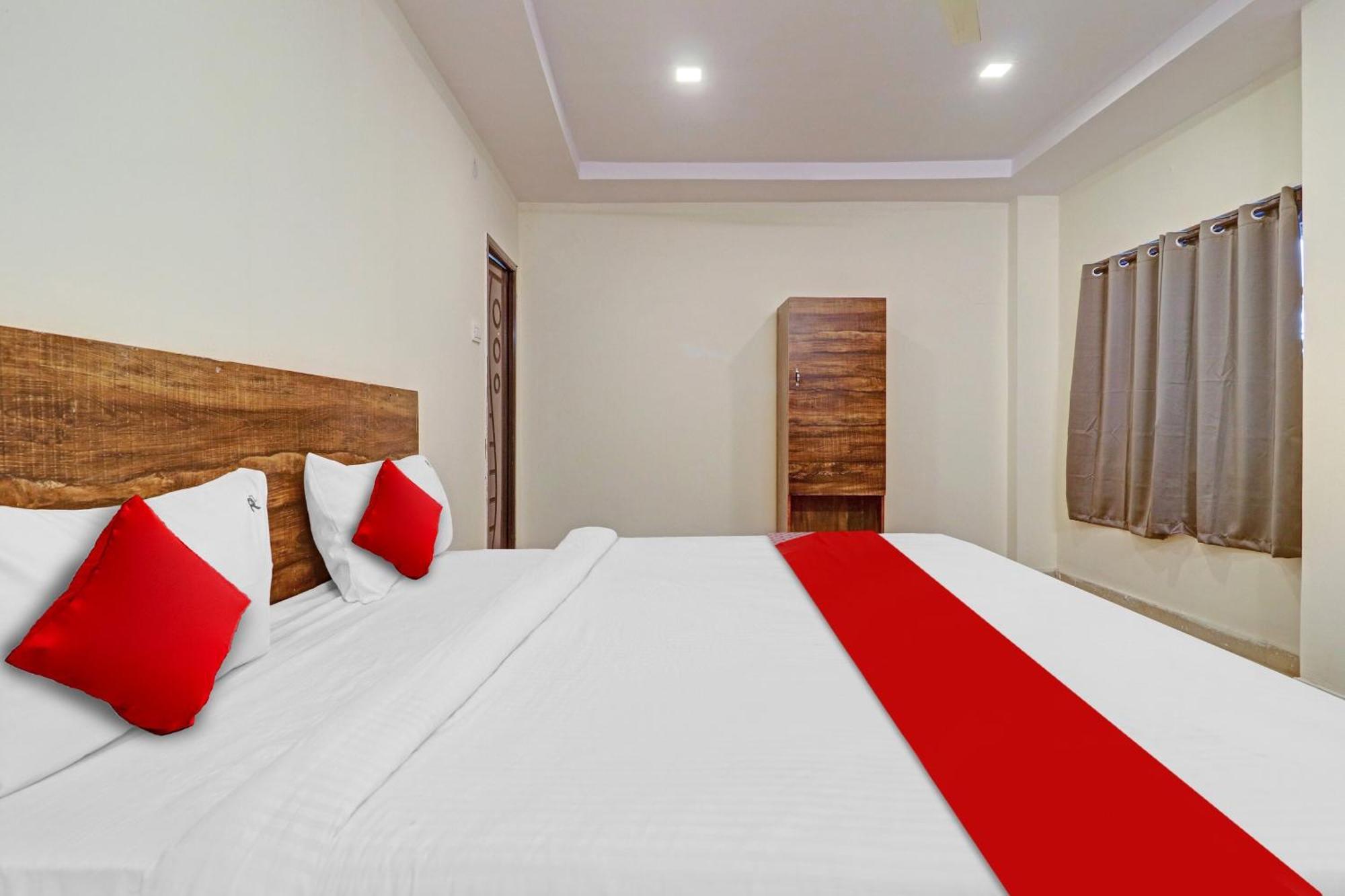 Hotel O R Square Inn Hyderabad Exterior foto